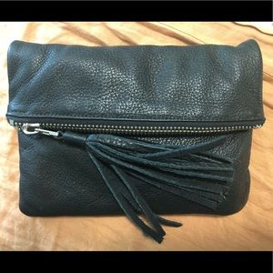 Roots Anna clutch with crossbody strap
